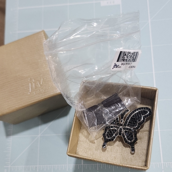 NWT JTV Butterfly Black Spinel Rhodium Over Sterling Silver 3.50ctw Ring Size 7 - Picture 4 of 6